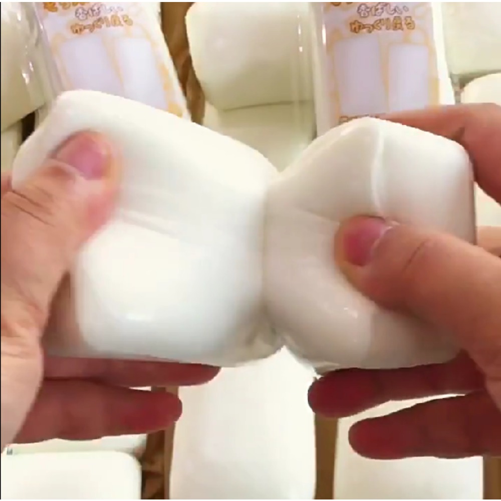 لعبة ضغط ناعمة على شكل كعكة ال - مراجعة Baby Food Yogurt وسعره