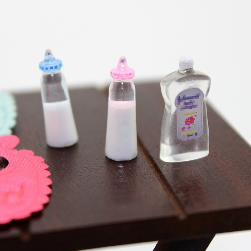 لعبة طعام مصغرة من DOLLHOUSE ن - مراجعة Baby Food Bottle وسعره