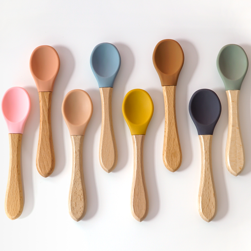 تغذية مقبض خشبي ملعقة سيليكون  - مراجعة Baby Food Utensil وسعره